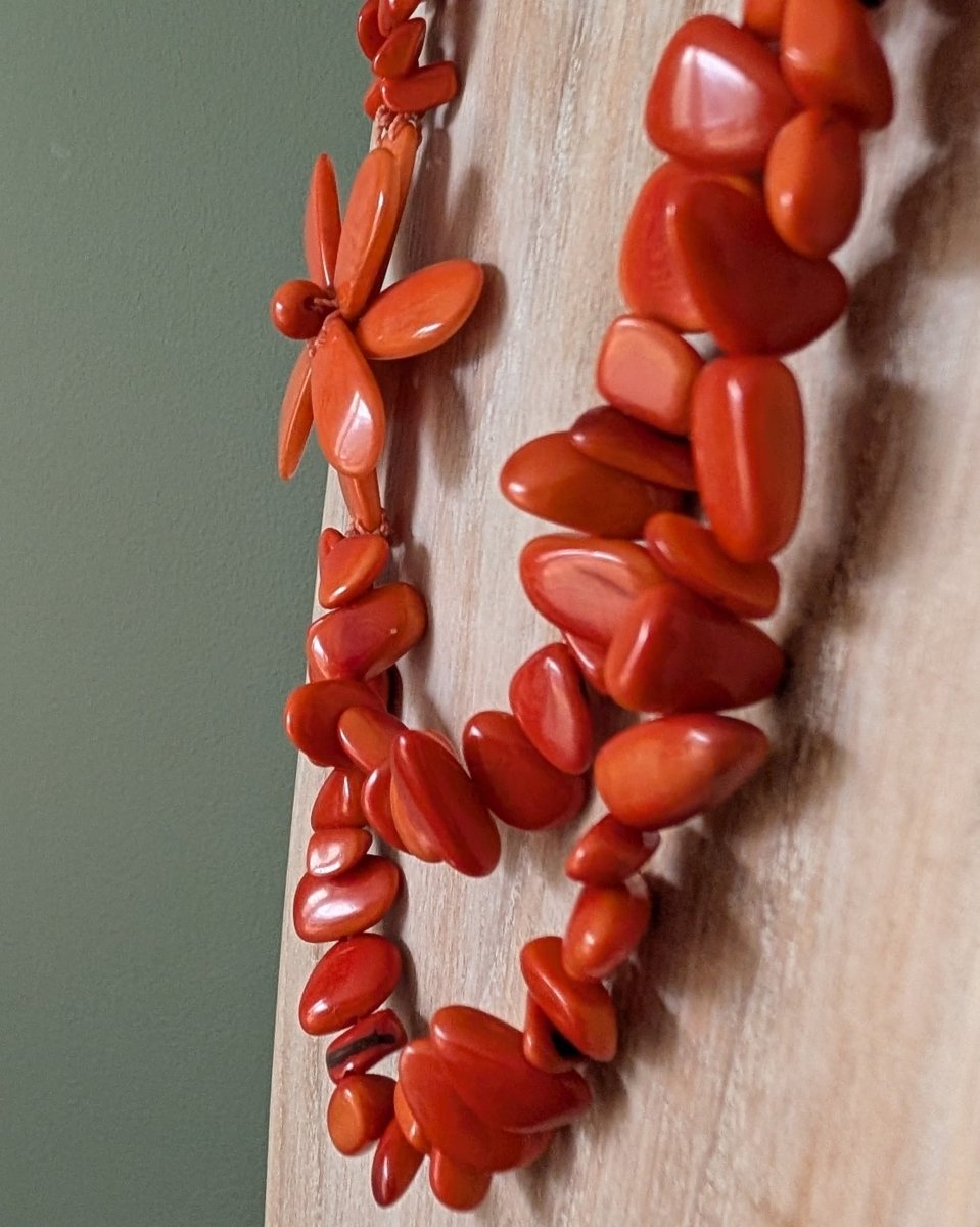 ANDEAN PETAL — Handmade Tagua Statement Necklace — 'Only One' - The Happy Elephant - Tagua Jewellery