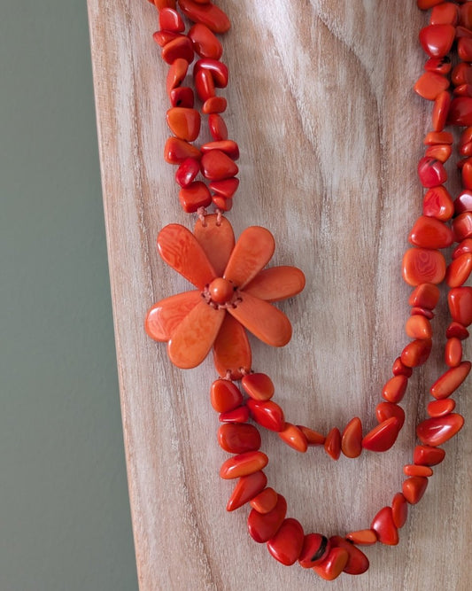 ANDEAN PETAL — Handmade Tagua Statement Necklace — 'Only One' - The Happy Elephant - Tagua Jewellery