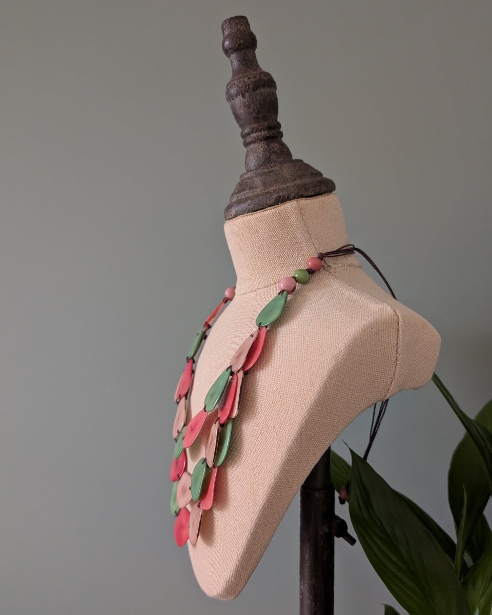 CHICA 3 - STRAND — Handmade Tagua Statement Necklace — 'Only One' - The Happy Elephant - Tagua Jewellery