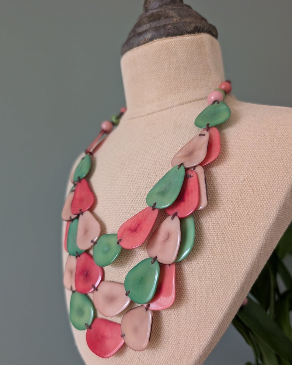 CHICA 3 - STRAND — Handmade Tagua Statement Necklace — 'Only One' - The Happy Elephant - Tagua Jewellery