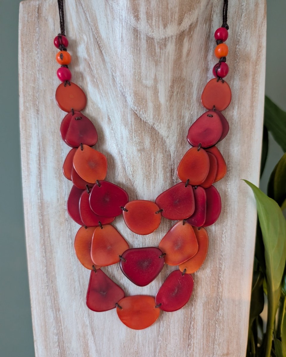CHICA 3 - STRAND — Handmade Tagua Statement Necklace — 'Only One' - The Happy Elephant - Tagua Jewellery