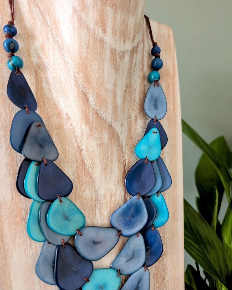 CHICA 3 - STRAND — Handmade Tagua Statement Necklace — 'Only One' - The Happy Elephant - Tagua Jewellery