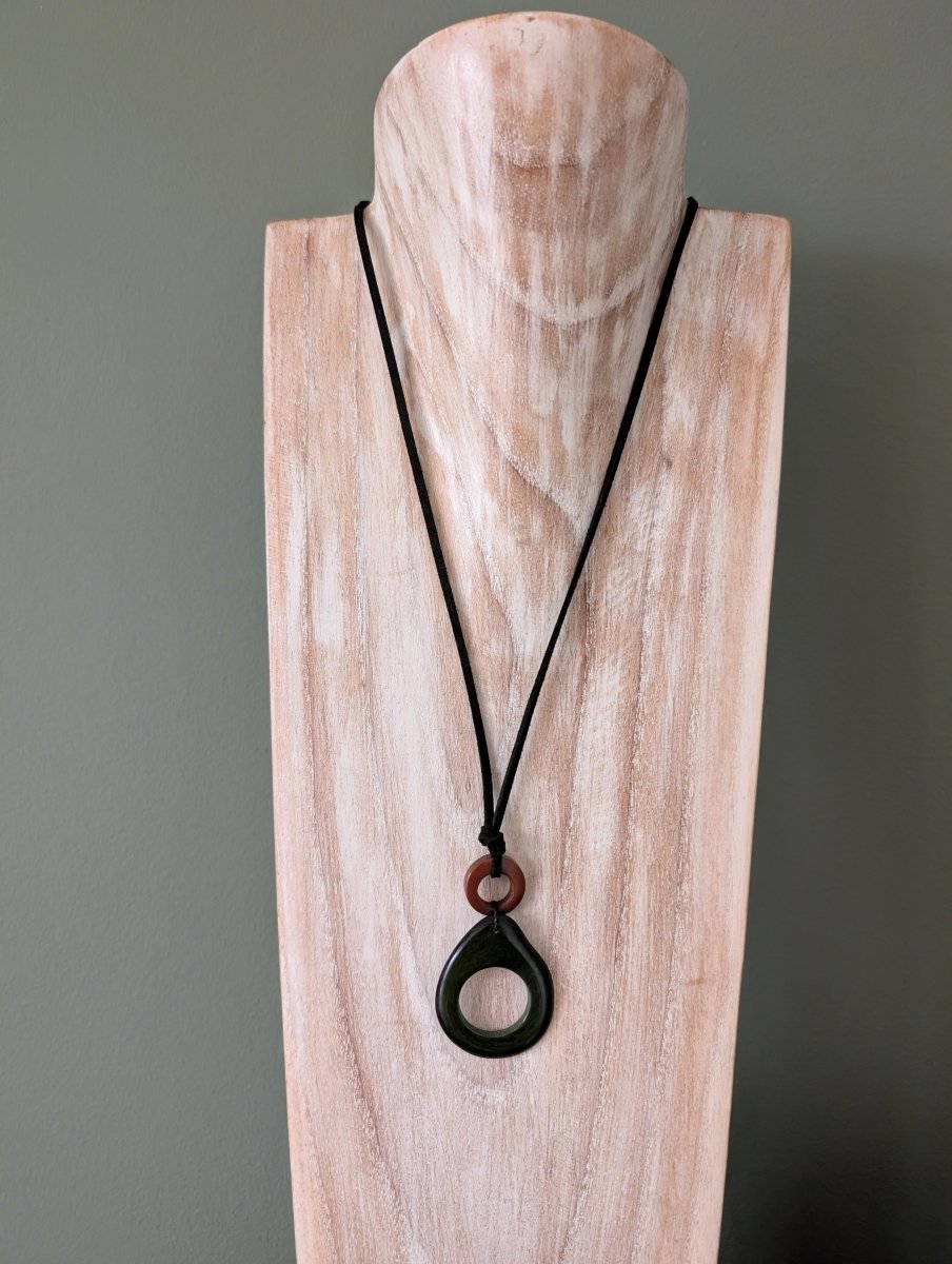 FERNANDINA — Handmade Tagua Pendant Necklace - The Happy Elephant - Tagua Jewellery