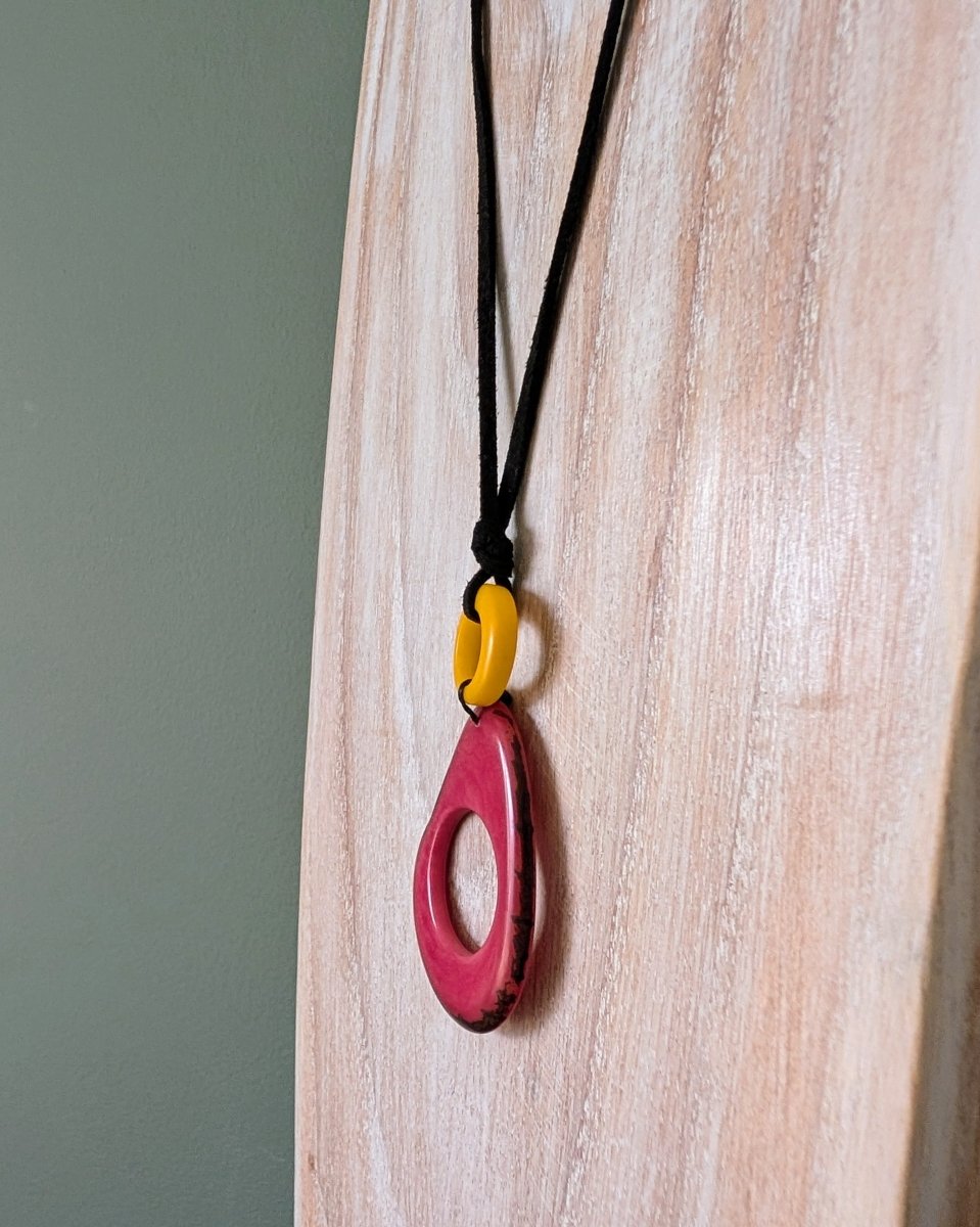 FERNANDINA — Handmade Tagua Pendant Necklace - The Happy Elephant - Tagua Jewellery