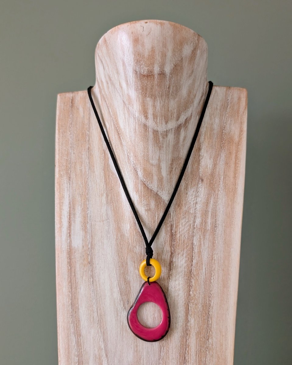 FERNANDINA — Handmade Tagua Pendant Necklace - The Happy Elephant - Tagua Jewellery