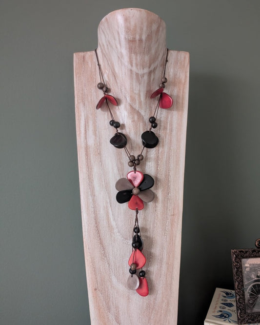 FLOWER — Handmade Tagua Statement Necklace - The Happy Elephant - Tagua Jewellery