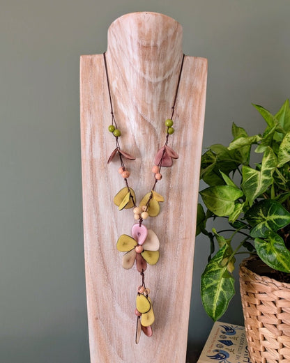 FLOWER — Handmade Tagua Statement Necklace - The Happy Elephant - Tagua Jewellery
