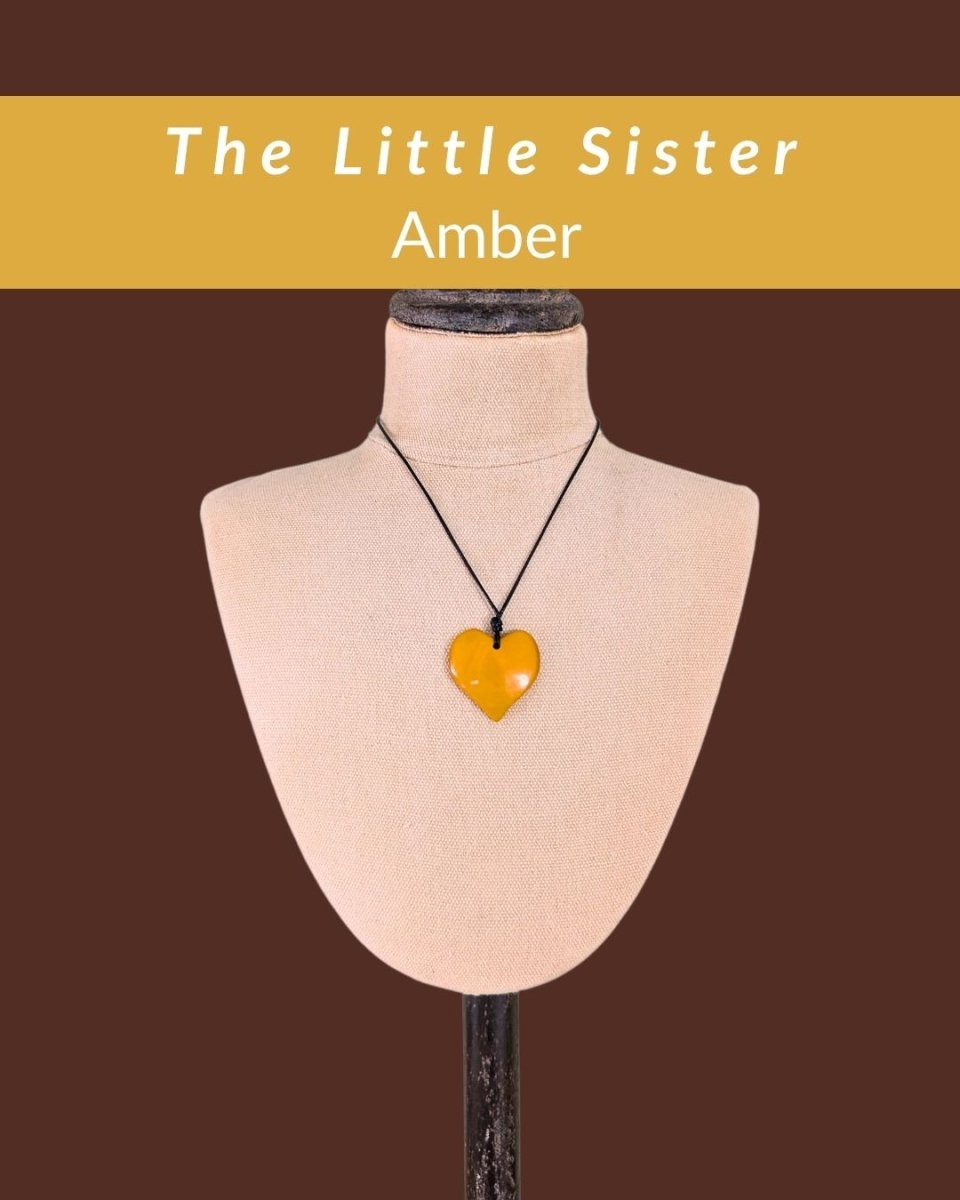 LITTLE SISTER — Botanical Artisan Pendant Necklace - The Happy Elephant - Tagua Jewellery