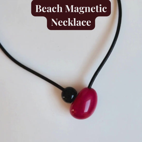 Beach Magnetic Necklace showing how it fastens with a click
