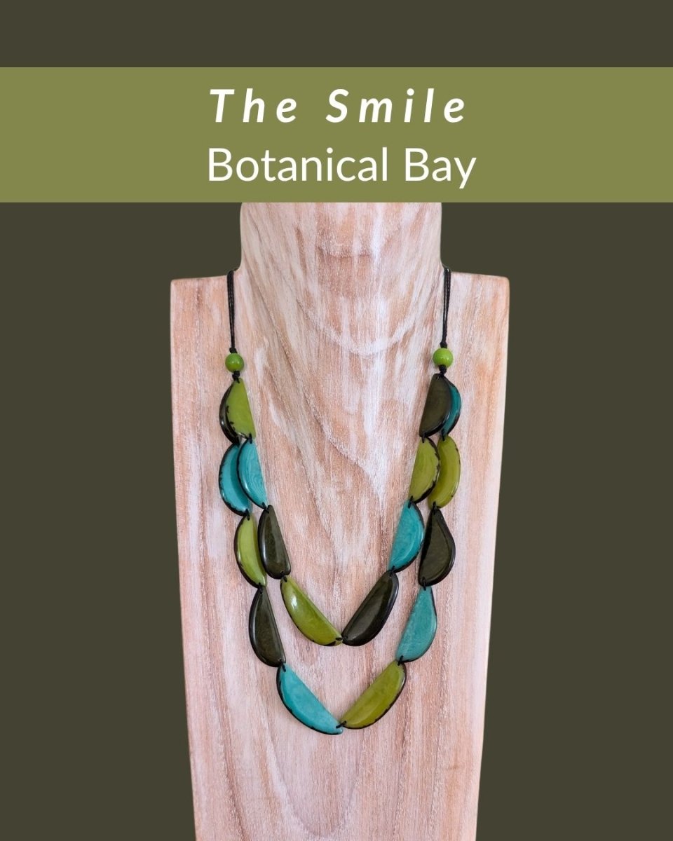 SMILE — Botanical Artisan Necklace - The Happy Elephant - Tagua Jewellery
