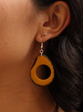 Load image into Gallery viewer, Floreana Tagua Nut Handmade Earrings - The Happy Elephant - Tagua Jewellery
