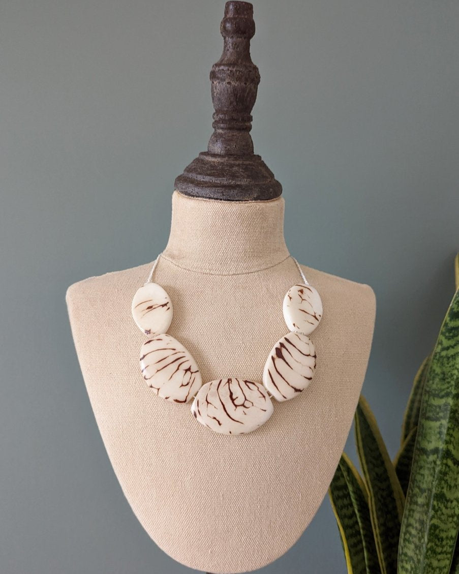Sierra Tagua Nut Necklace - The Happy Elephant - Tagua Jewellery